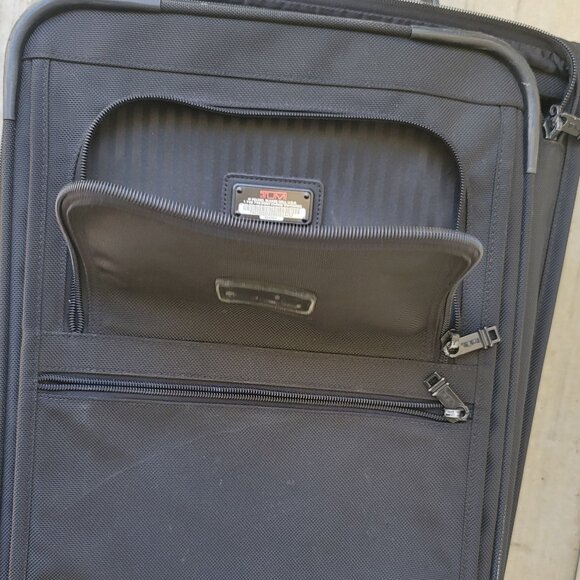 Vintage Tumi USA Black Ballistic Nylon 22" Wheeled Carry-On Suitcase (2243D4) - Picture 16 of 16